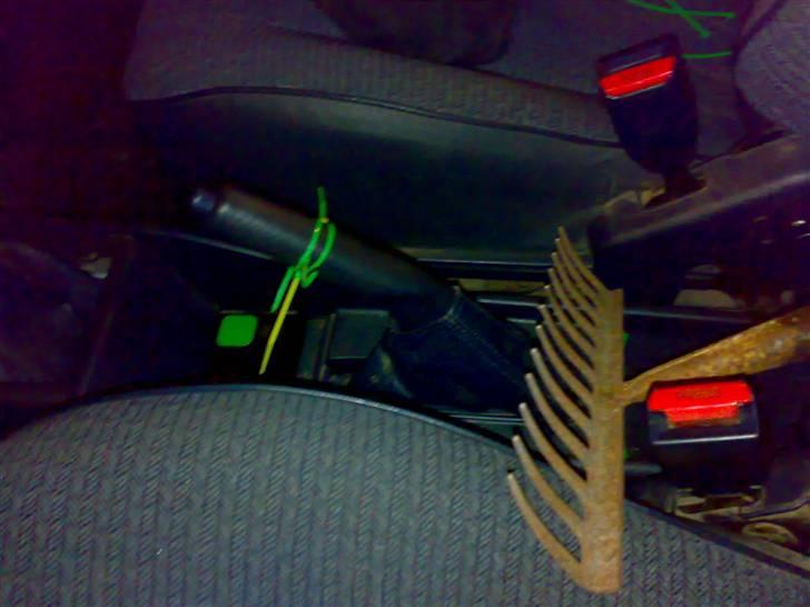 Toyota Carina solgt billede 13