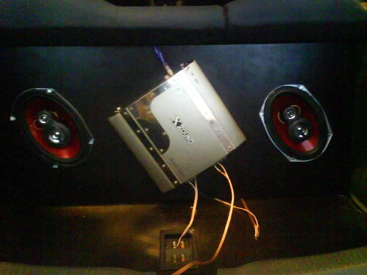 Mazda 323c solgt billede 14