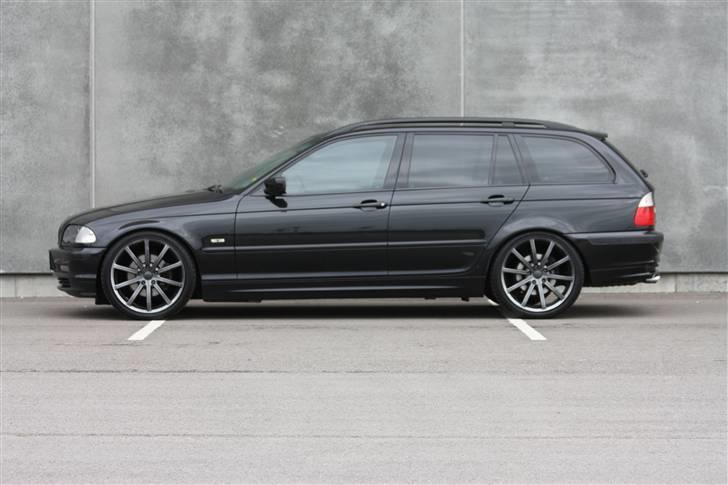 BMW 320i aut. billede 1