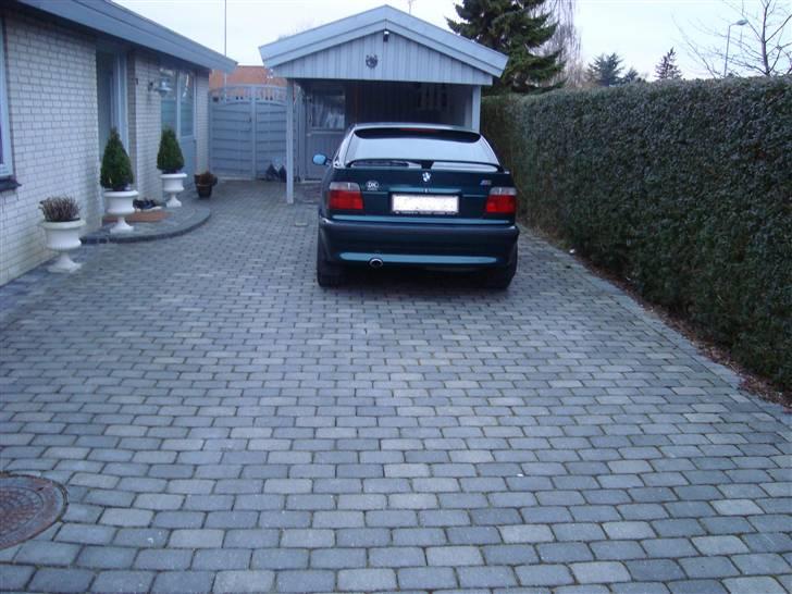 BMW 316i Compact - Solgt billede 4