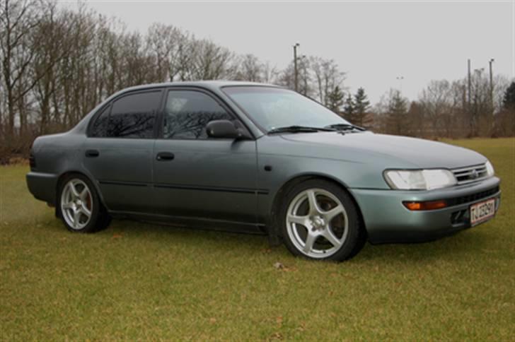 Toyota corolla 1,3 sedan solgt - mine nye fælge billede 6
