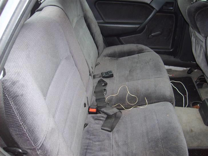 Opel vectra A 2.0i 8v skrot billede 5