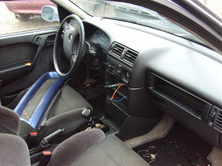 Opel vectra A 2.0i 8v skrot billede 10