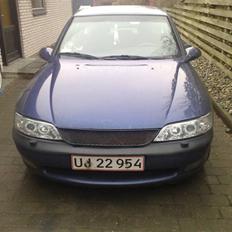 Opel vectrab 2,5 v6 solgt