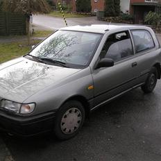 Nissan sunny