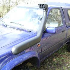 Toyota Hilux 2,4 TD solgt