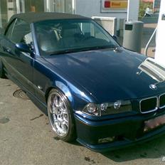 BMW e36 325i cab