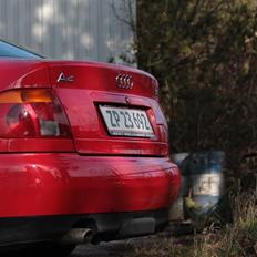 Audi               A4 b5 1.8