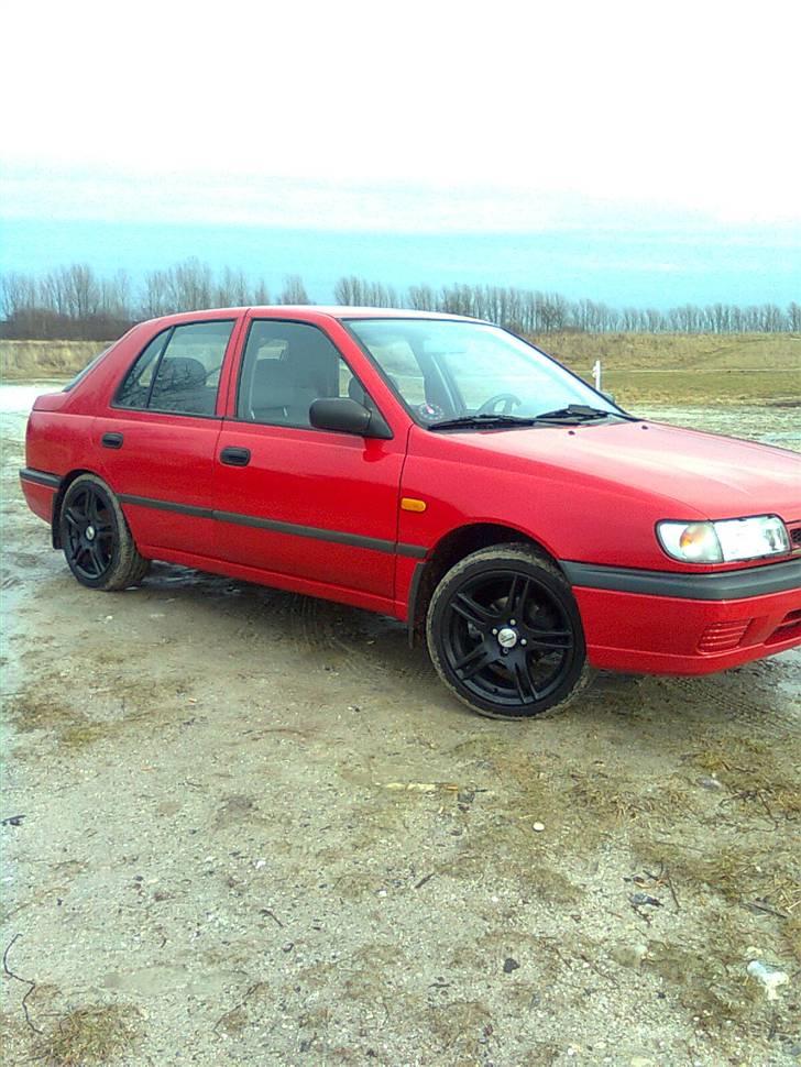 Nissan sunny skrottet ! billede 8