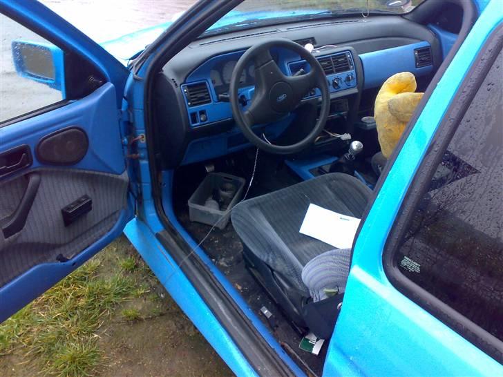 Ford Escort *lidt død * - interiør alt er blåt.  billede 7