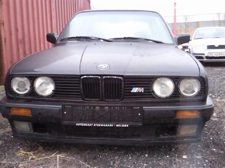 BMW 320i shadow line (solgt) billede 1