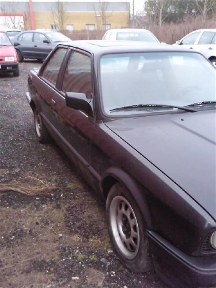 BMW 320i shadow line (solgt) billede 3