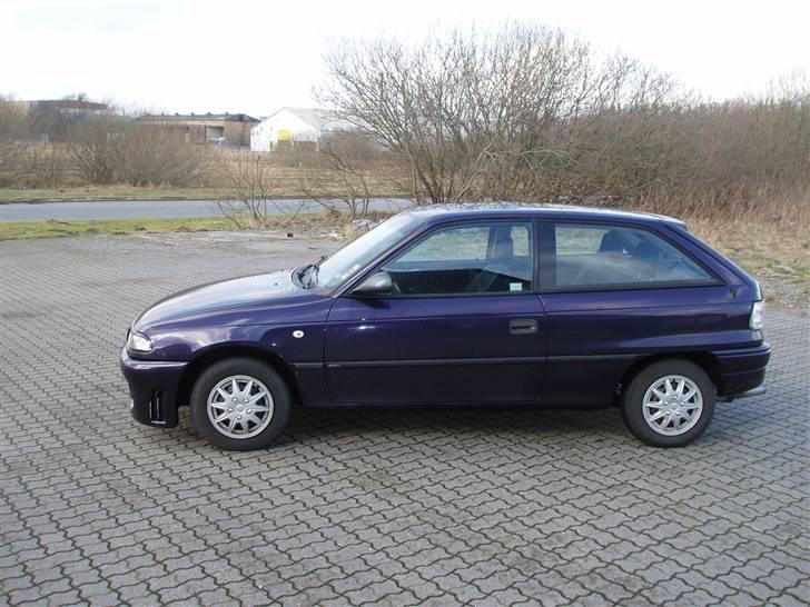 Opel Astra 1.6 Sport billede 7