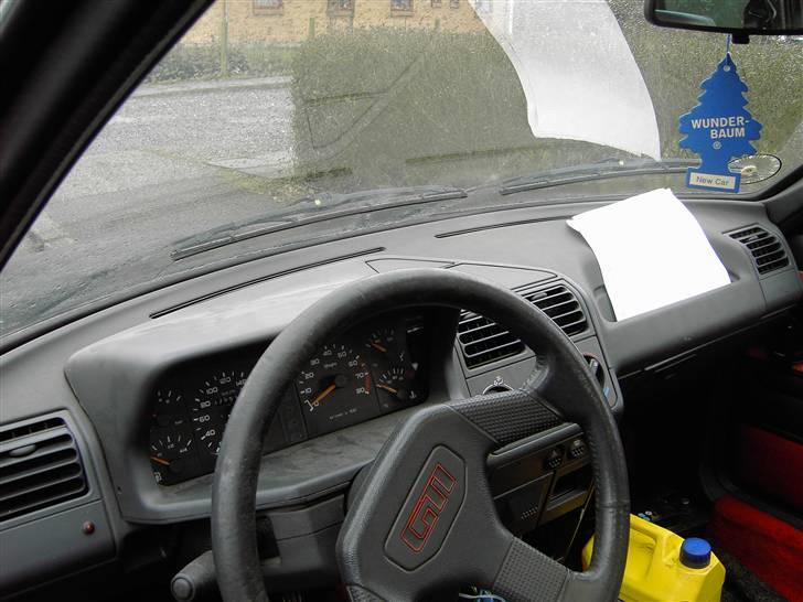 Peugeot 205 gti billede 6