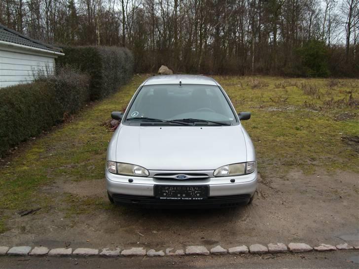 Ford Mondeo 1, SOLGT billede 2