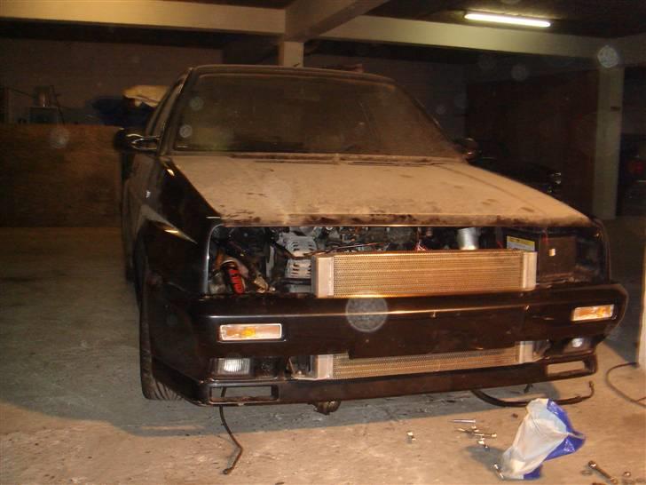 VW Golf 20v turbo [Solgt] - Så ligner den snart sig selv, en lille vask og en gang polering kommer til at pynte billede 11