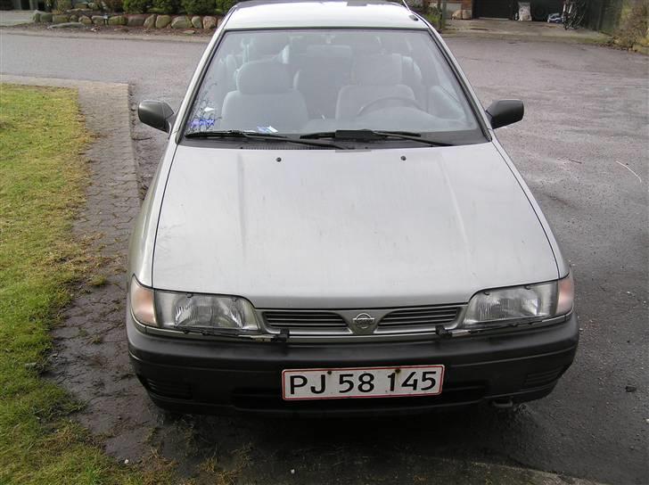 Nissan sunny billede 1