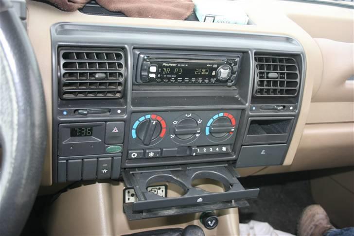 Land Rover Discorvery 3,9 V8 (solgt) billede 10