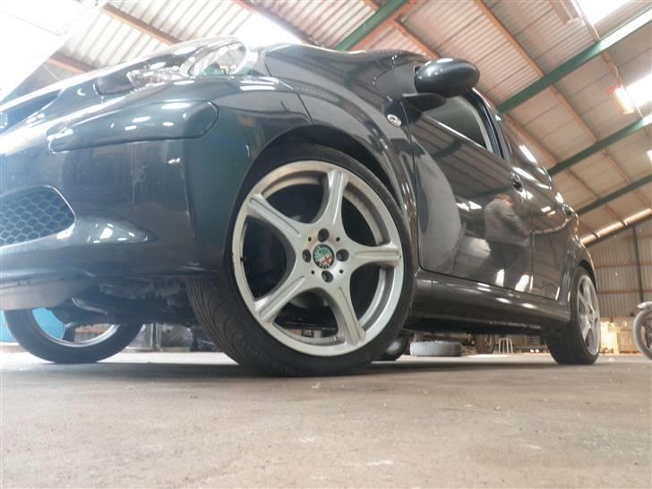 Toyota AYGO solgt - lidt for salt men rigtig sprød billede 16