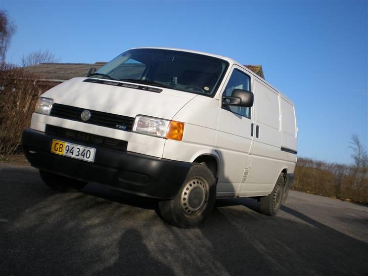 VW Transporter 2,5 TDI billede 1