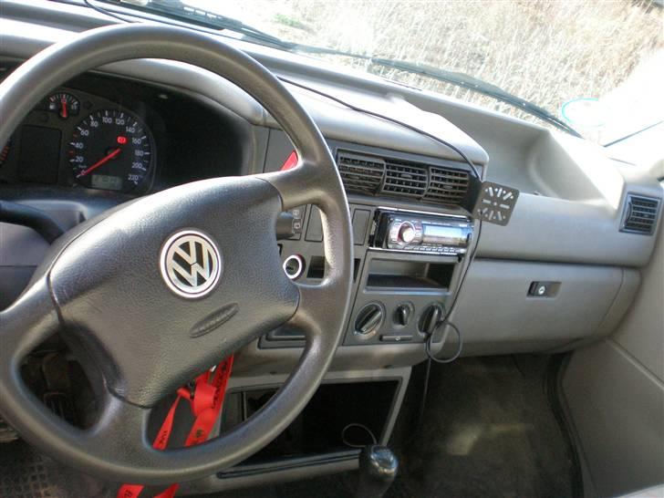 VW Transporter 2,5 TDI billede 8