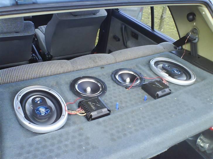 VW Golf 2 1,8  ( Tidl. Bil ) - ANLÆGGET ER SOLGT  billede 15