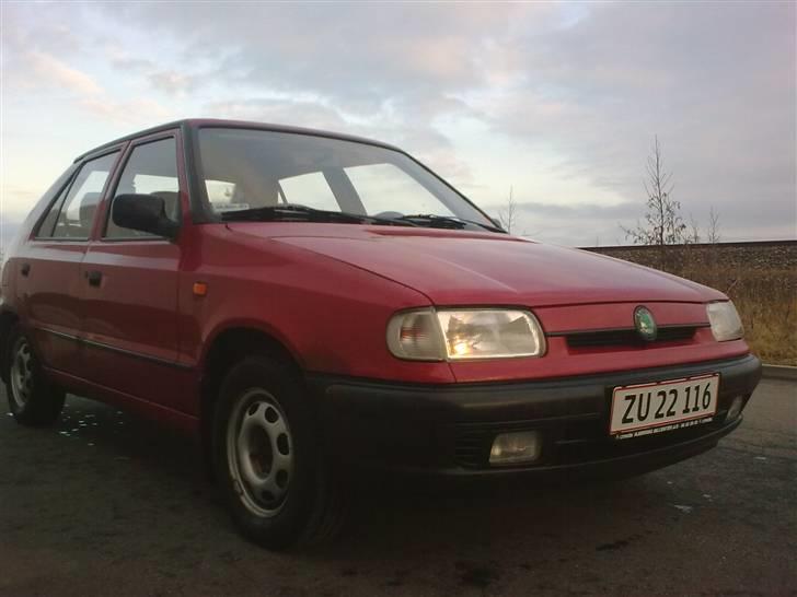 Skoda Felicia GLX 1,6 (SOLGT) billede 2