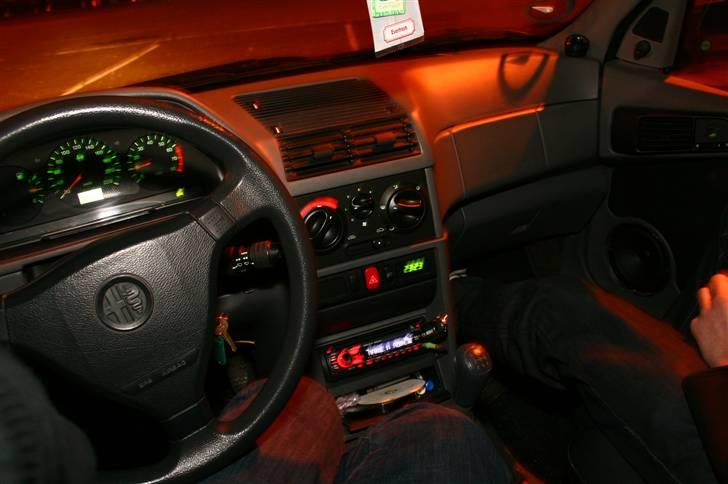 Alfa Romeo 145 (SOLGT) billede 18