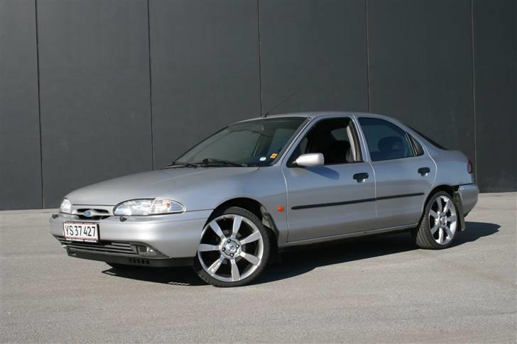Ford Mondeo 1.8 16V Solgt billede 2