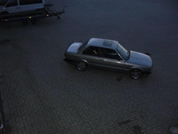 BMW e30 320i 24v billede 2