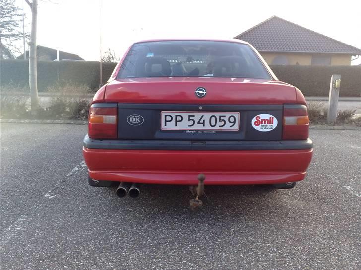 Opel Vectra 1,8i GL (Myrdet) billede 3