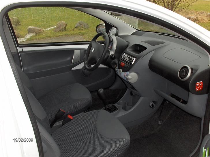 Peugeot 107 Comfort pluds SOLGT billede 10