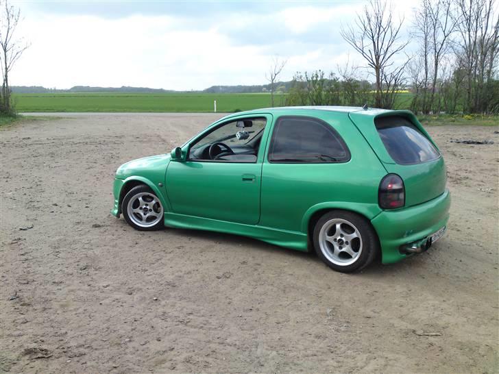 Opel Corsa 16V SOLGT billede 8