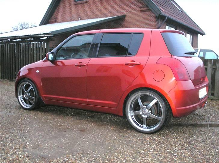 Suzuki swift 1.5 GLS  solgt billede 1