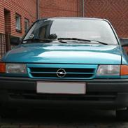 Opel Astra F 1.4i (1.6 8v gsi 