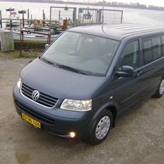 VW Multivan T5 2,5 TDI 174