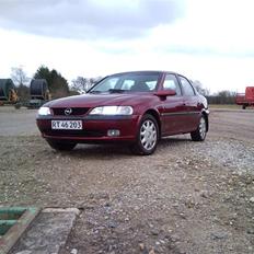 Opel Vectra B (SOLGT)