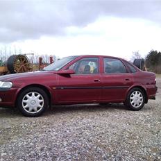 Opel Vectra B (SOLGT)