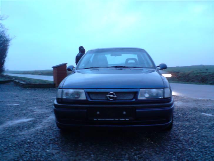 Opel Vectra A 1,8i GL (solgt) billede 5
