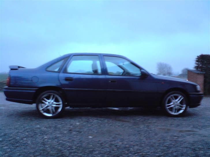 Opel Vectra A 1,8i GL (solgt) billede 8