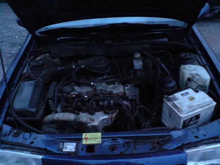 Opel Vectra A 1,8i GL (solgt) billede 9