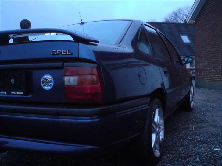 Opel Vectra A 1,8i GL (solgt) billede 13