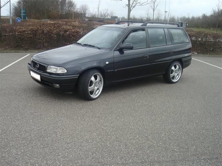 Opel Astra 2.0 16v stc. *DØD* billede 2