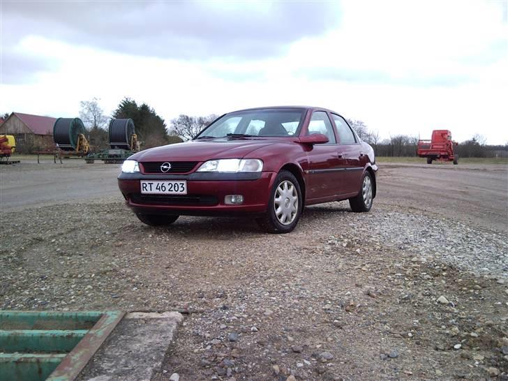 Opel Vectra B (SOLGT) billede 2