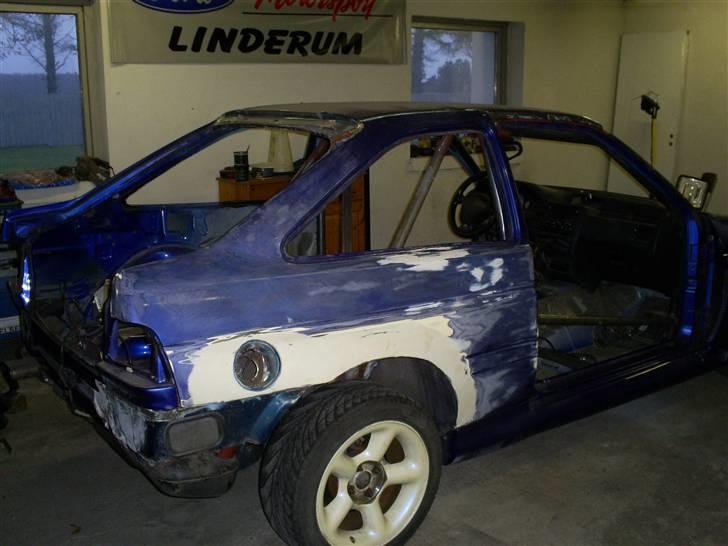 Ford Escort RS Cosworth SOLGT billede 4