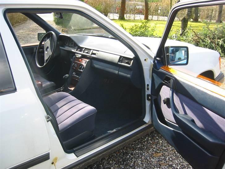 Mercedes Benz 230E billede 7