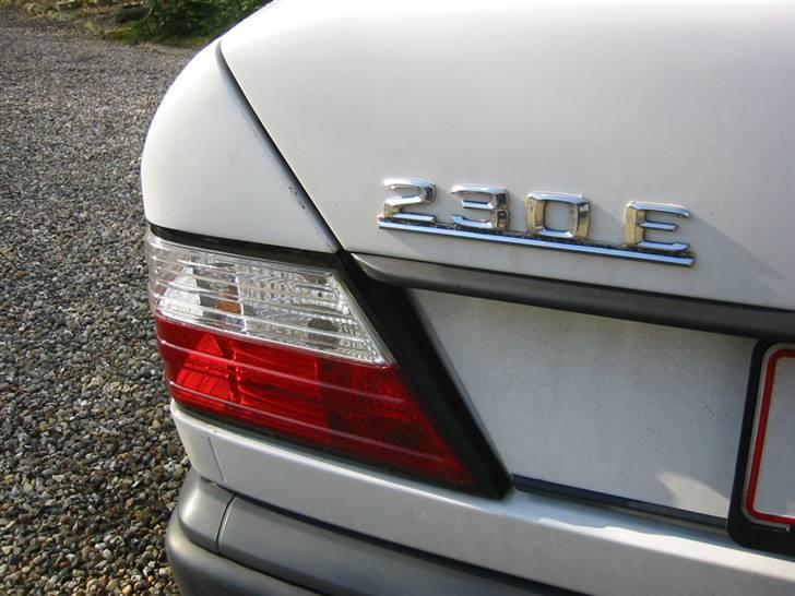 Mercedes Benz 230E billede 13