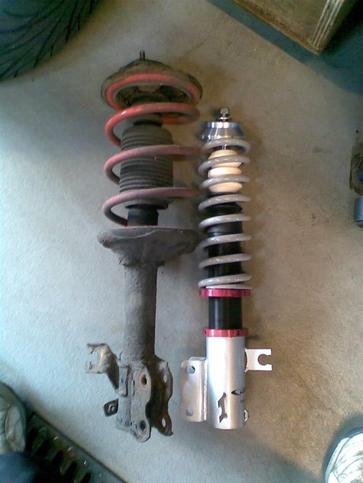 Nissan Pulsar/Almera - Bare en lille forskel:) Std. dæmper med 40mm fjeder & Lowtec gewind billede 14