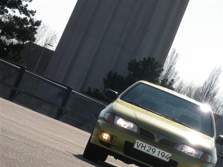 Nissan Almera 1,6 SR N15 (Væk) billede 3