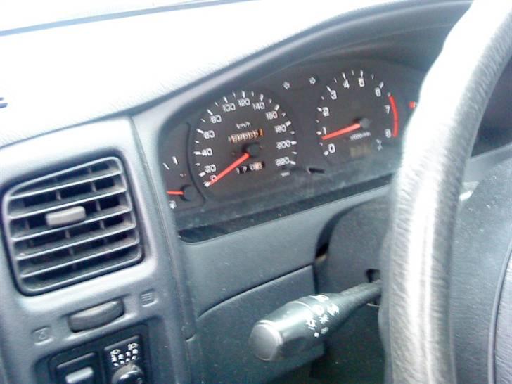 Nissan Almera 1,6 SR N15 (Væk) billede 7